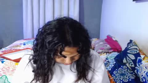 ALEX Y ALEXA online show from 10/17/25, 03:20