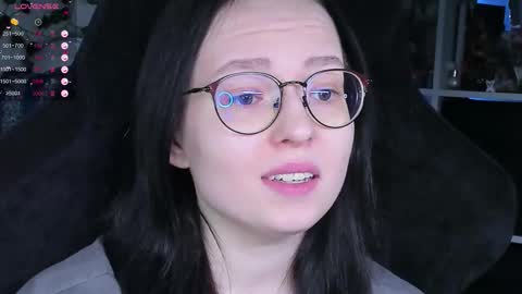 Robyn online show from 11/08/25, 09:24