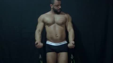 Snapshot of powerdmuscle chatting on 04/10/26, 11:42 powerdmuscle online show from 04/10/26, 11:42