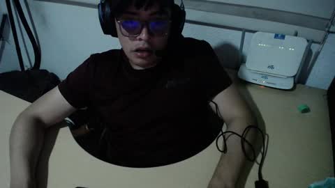 powerfulzeus2 online show from 09/10/25, 04:01