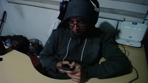 powerfulzeus2 online show from 09/24/25, 03:10