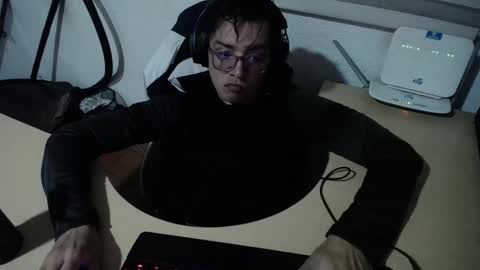 powerfulzeus2 online show from 11/01/25, 12:56