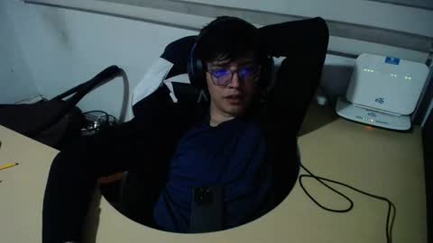 powerfulzeus2 online show from 11/07/25, 01:38