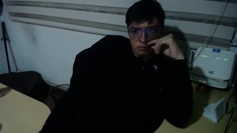 powerfulzeus2 online show from 12/22/25, 04:31