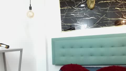   online show from 04/15/26, 03:57