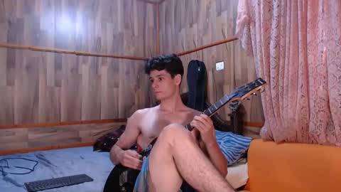 Snapshot of powertwinky chatting on 12/15/24, 09:31 chris independent online show from 12/15/24, 09:31