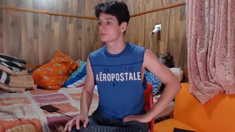 Snapshot of powertwinky chatting on 02/05/25, 01:58 chris independent online show from 02/05/25, 01:58