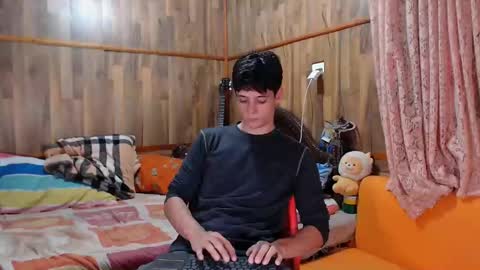 Snapshot of powertwinky chatting on 02/07/25, 10:09 chris independent online show from 02/07/25, 10:09