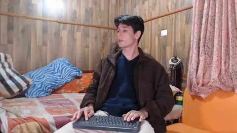 Snapshot of powertwinky chatting on 02/15/25, 02:26 chris independent online show from 02/15/25, 02:26