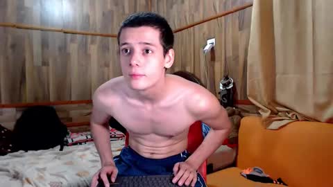 Snapshot of powertwinky chatting on 10/05/25, 04:11 chris independent online show from 10/05/25, 04:11