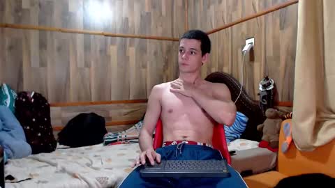 Snapshot of powertwinky chatting on 10/06/25, 03:04 chris independent online show from 10/06/25, 03:04