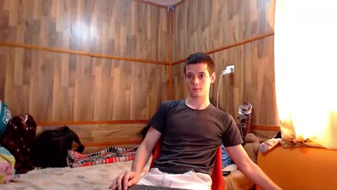 Snapshot of powertwinky chatting on 10/06/25, 07:11 chris independent online show from 10/06/25, 07:11