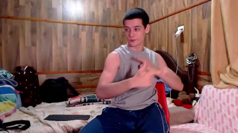 Snapshot of powertwinky chatting on 10/08/25, 01:14 chris independent online show from 10/08/25, 01:14