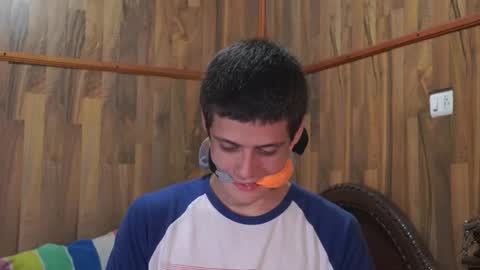 Snapshot of powertwinky chatting on 10/31/25, 04:02 chris independent online show from 10/31/25, 04:02