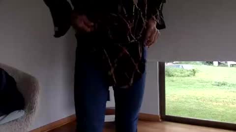 ppsmall_17 online show from 10/23/25, 11:20