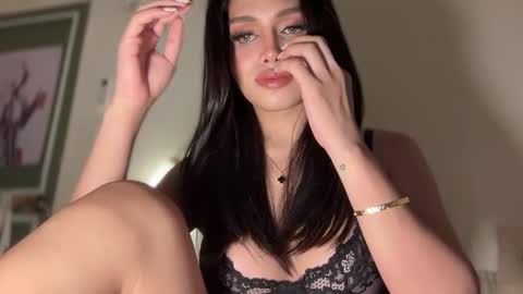 Snapshot of precious_amber69 chatting on 02/10/25, 10:51 Oh my Amber online show from 02/10/25, 10:51