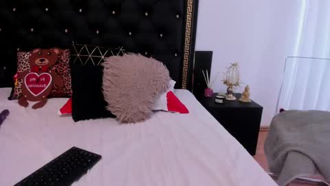 Ailyn online show from 03/04/25, 11:40