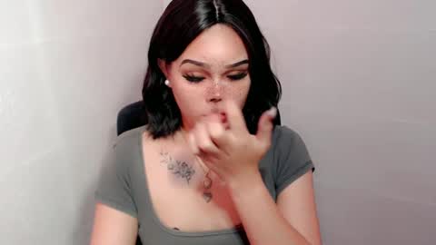 MAXXINE online show from 01/21/25, 09:57