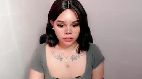 MAXXINE online show from 01/22/25, 11:21