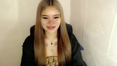 MAXXINE online show from 02/22/25, 09:56