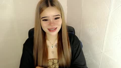 MAXXINE online show from 03/04/25, 12:29