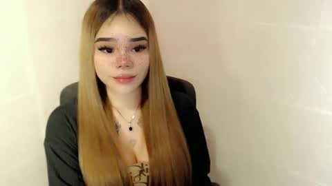 MAXXINE online show from 04/25/26, 02:58