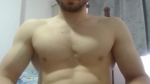 Snapshot of preettyboyx chatting on 12/01/24, 04:29 JUAN online show from 12/01/24, 04:29