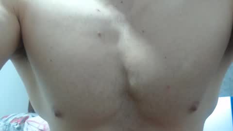 Snapshot of preettyboyx chatting on 12/07/24, 07:21 JUAN online show from 12/07/24, 07:21