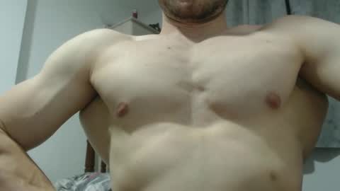 Snapshot of preettyboyx chatting on 01/18/25, 02:03 JUAN online show from 01/18/25, 02:03