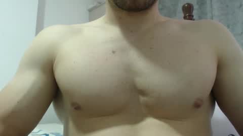 Snapshot of preettyboyx chatting on 01/18/25, 03:16 JUAN online show from 01/18/25, 03:16