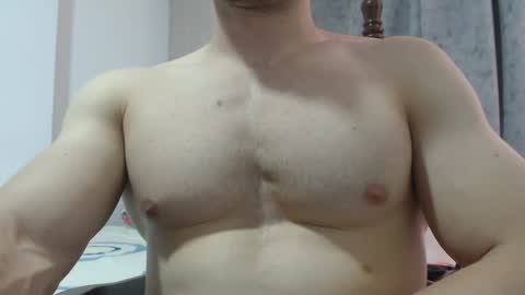 Snapshot of preettyboyx chatting on 01/24/25, 09:47 JUAN online show from 01/24/25, 09:47