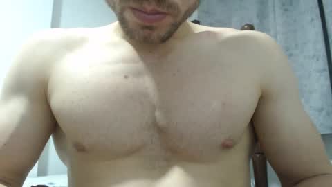 Snapshot of preettyboyx chatting on 01/25/25, 12:48 JUAN online show from 01/25/25, 12:48