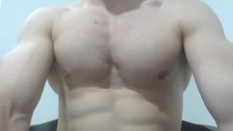 Snapshot of preettyboyx chatting on 02/15/25, 07:39 JUAN online show from 02/15/25, 07:39