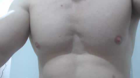 Snapshot of preettyboyx chatting on 02/28/25, 09:23 JUAN online show from 02/28/25, 09:23