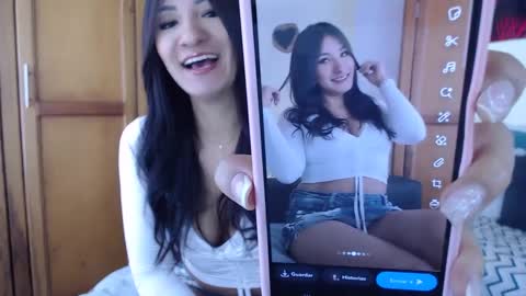 Snapshot of pregnant_love1 chatting on 10/12/25, 03:33 ---- online show from 10/12/25, 03:33