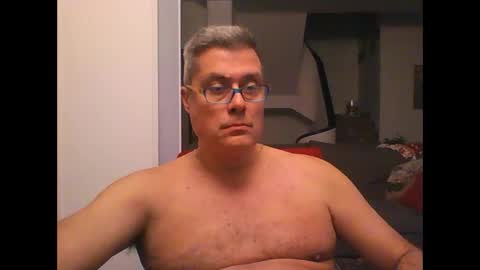 Snapshot of prendimisubito chatting on 01/05/25, 01:56 prendimisubito online show from 01/05/25, 01:56