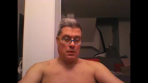 Snapshot of prendimisubito chatting on 01/25/25, 09:35 prendimisubito online show from 01/25/25, 09:35