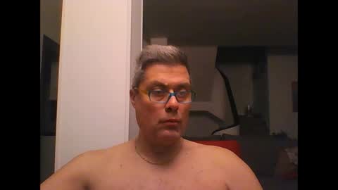 Snapshot of prendimisubito chatting on 01/31/25, 01:43 prendimisubito online show from 01/31/25, 01:43