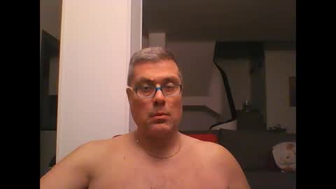 Snapshot of prendimisubito chatting on 02/12/25, 12:48 prendimisubito online show from 02/12/25, 12:48