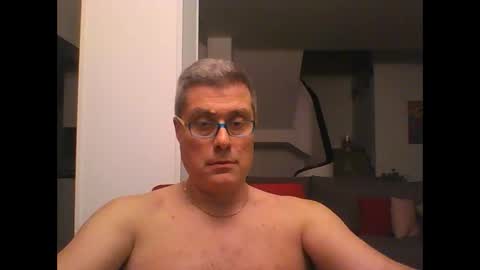 Snapshot of prendimisubito chatting on 02/26/25, 10:09 prendimisubito online show from 02/26/25, 10:09