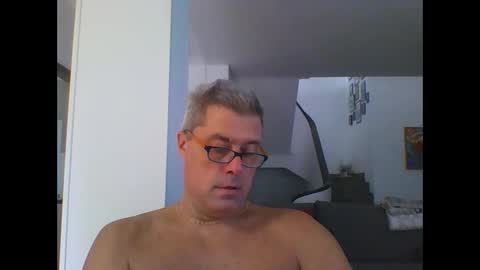 Snapshot of prendimisubito chatting on 09/14/25, 08:24 prendimisubito online show from 09/14/25, 08:24