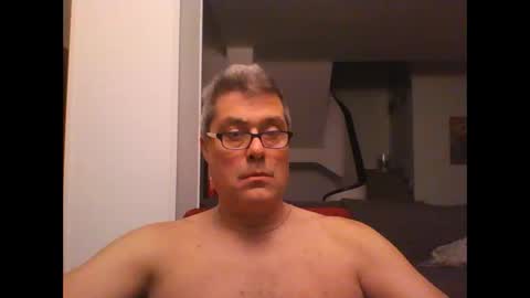 Snapshot of prendimisubito chatting on 11/21/25, 04:11 prendimisubito online show from 11/21/25, 04:11