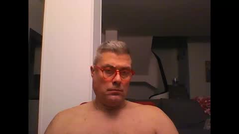 Snapshot of prendimisubito chatting on 12/01/25, 12:26 prendimisubito online show from 12/01/25, 12:26