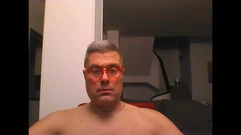 Snapshot of prendimisubito chatting on 12/03/25, 01:13 prendimisubito online show from 12/03/25, 01:13