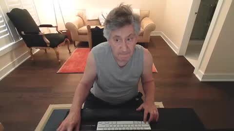 preppydave2525 online show from 02/10/25, 07:07