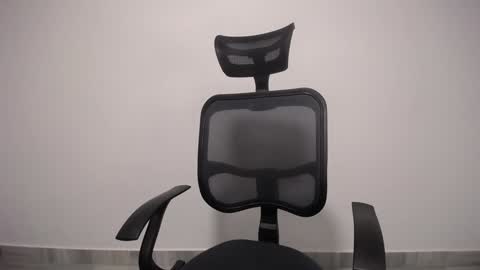 Plux online show from 02/08/25, 10:40