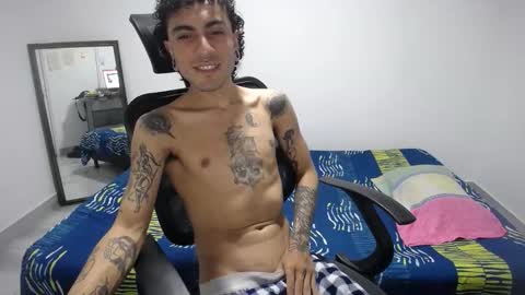 Plux online show from 03/25/26, 05:57