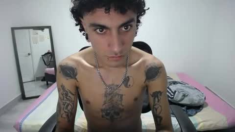 Plux online show from 04/16/26, 04:57