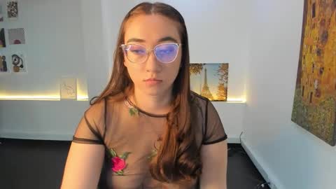 Snapshot of press_anykey chatting on 12/22/25, 12:02 Camila online show from 12/22/25, 12:02