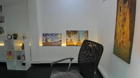 Snapshot of press_anykey chatting on 01/08/26, 12:07 Camila online show from 01/08/26, 12:07